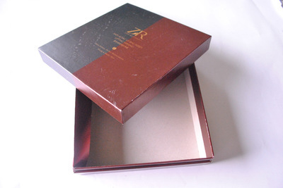 【工廠提供個(gè)性條紋禮盒定制】價(jià)格,廠家,圖片,禮品盒、禮品袋,廣州萬形紙品包裝-